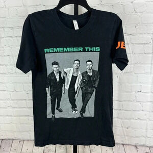Jonas Brothers Band Concert Short Sleeve T-Shirt Size Small